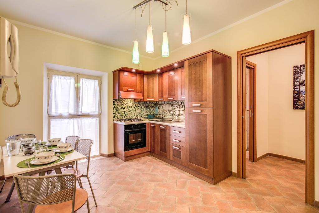 Appartamento Via Del Monte Della Farina โรม ภายนอก รูปภาพ