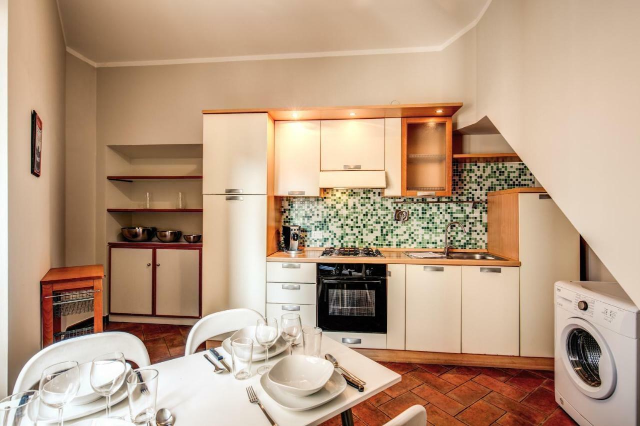 Appartamento Via Del Monte Della Farina โรม ภายนอก รูปภาพ