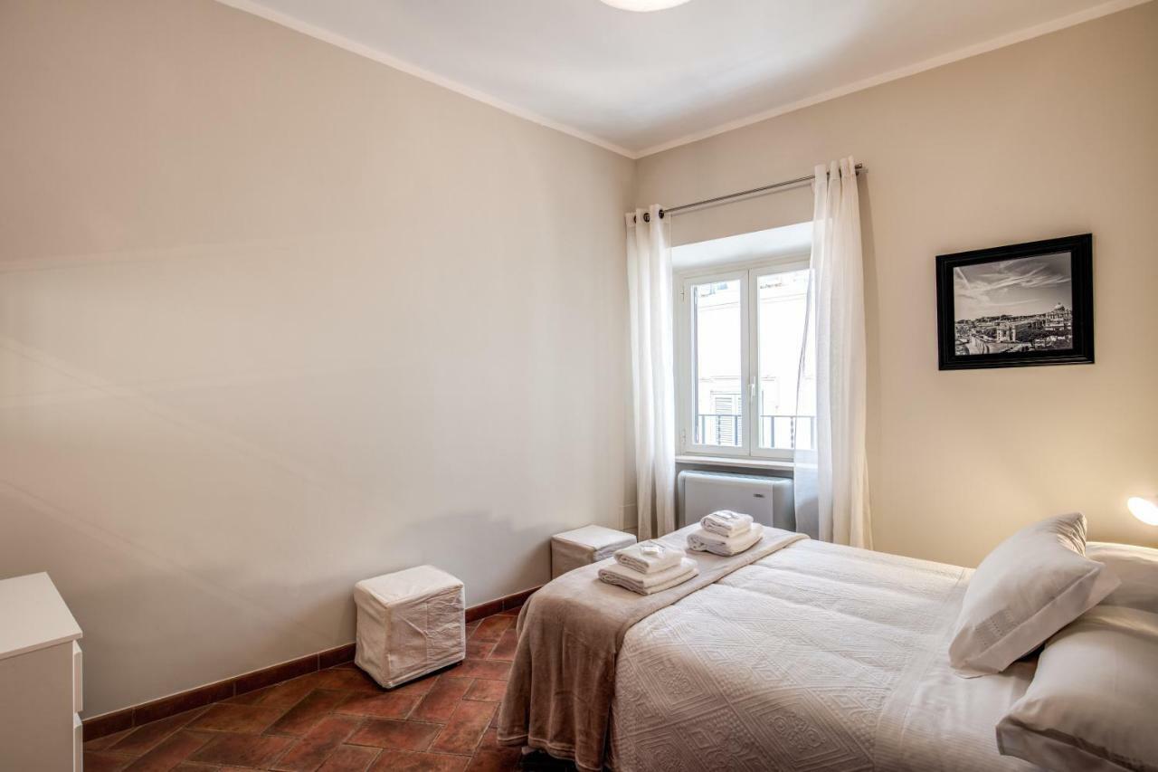 Appartamento Via Del Monte Della Farina โรม ภายนอก รูปภาพ