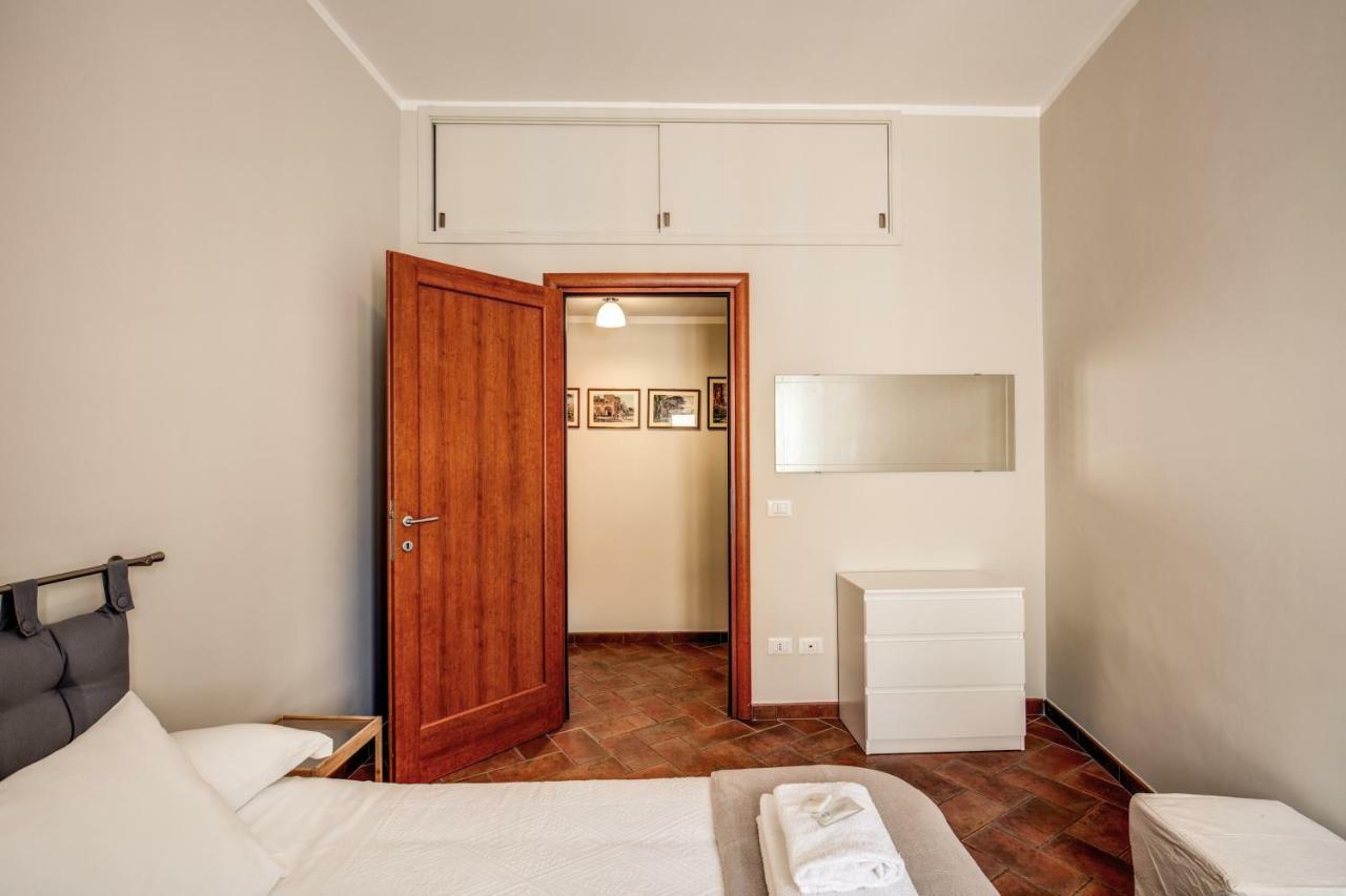 Appartamento Via Del Monte Della Farina โรม ภายนอก รูปภาพ