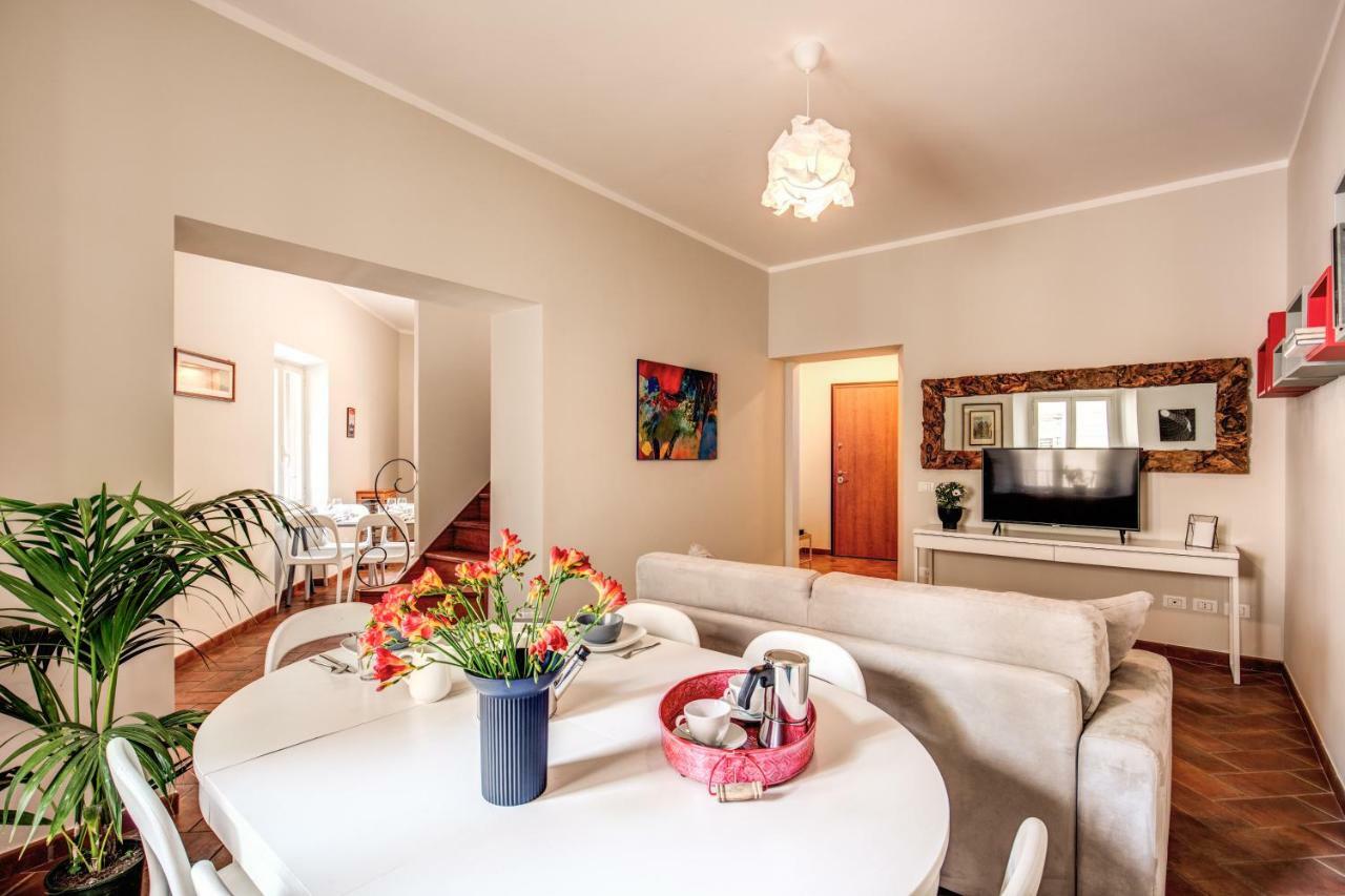 Appartamento Via Del Monte Della Farina โรม ภายนอก รูปภาพ